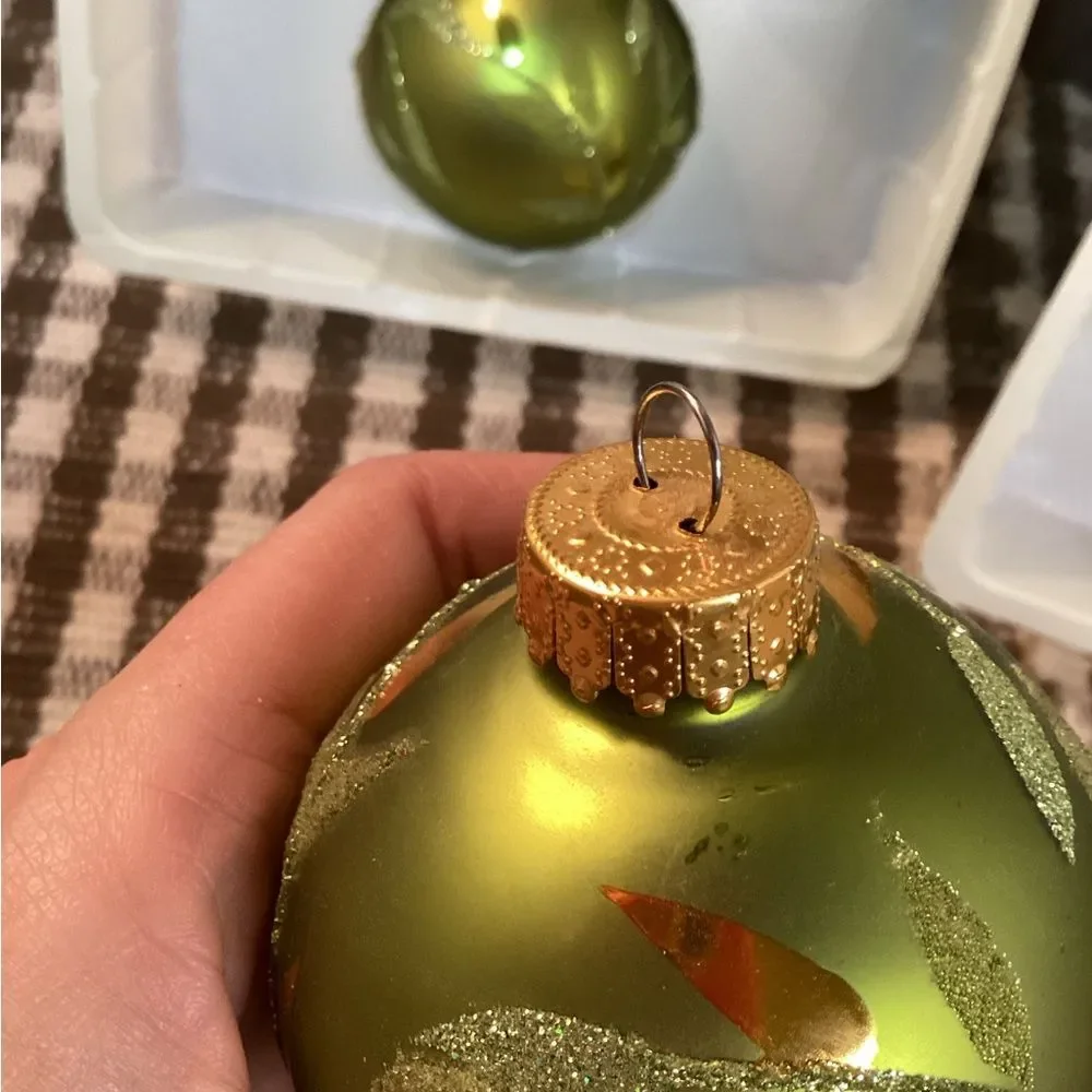Darice Unique Treasures Green Glitter Gold & Silver Vintage Glass Ornaments (8)